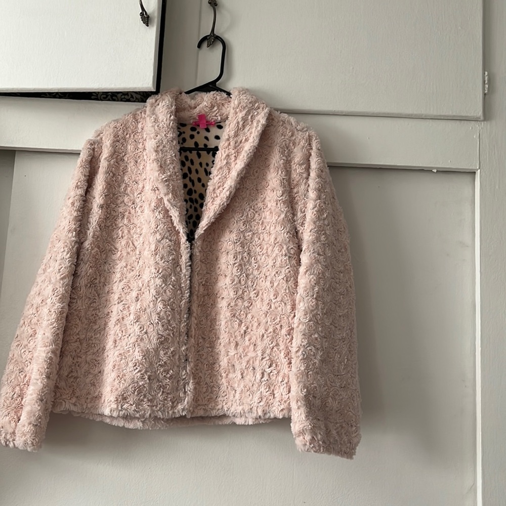Betsey Johnson pink plush rose coat size S. Animal print on inside super cozy